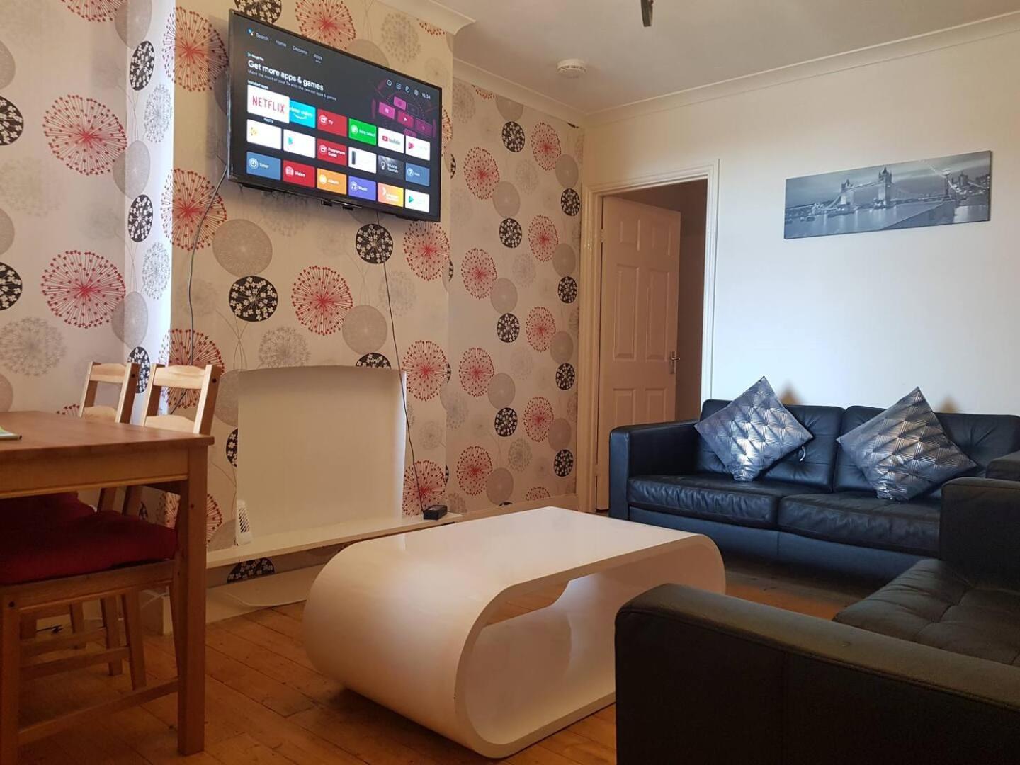 Gorgeous 4 Bedrooms W Parking