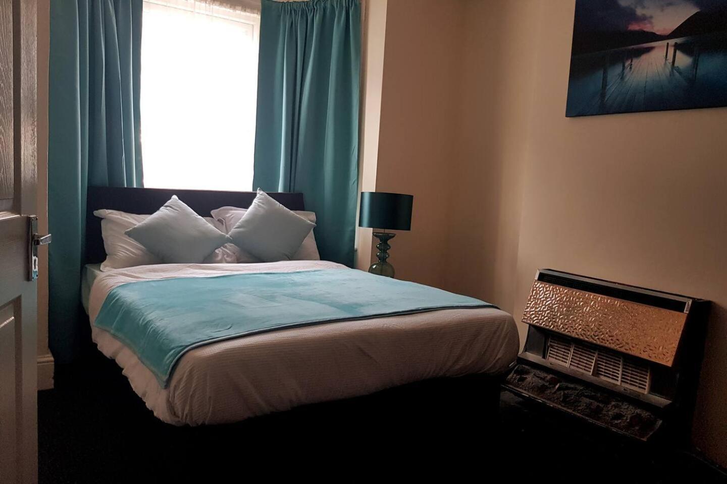 Casa vacanze Gorgeous 4 Bedrooms W Parking *